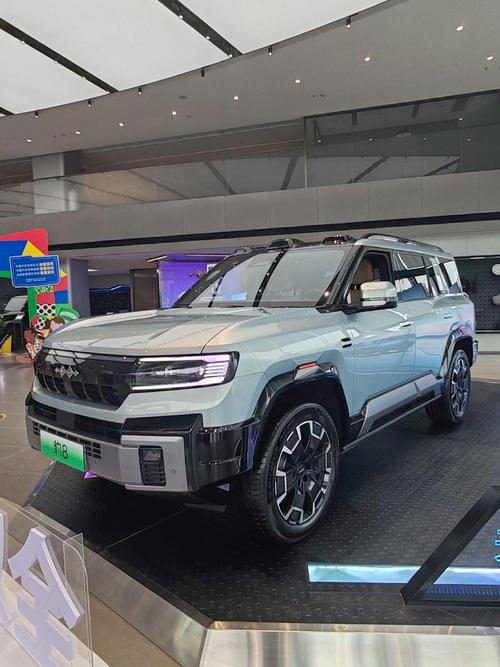 佛山1比亚迪方程豹硬派越野的爆款，英菲尼迪35周年与你共成长